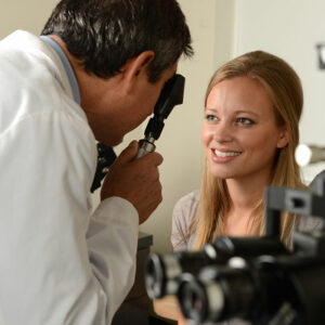 Macular degeneration – Its symptoms, causes, and management